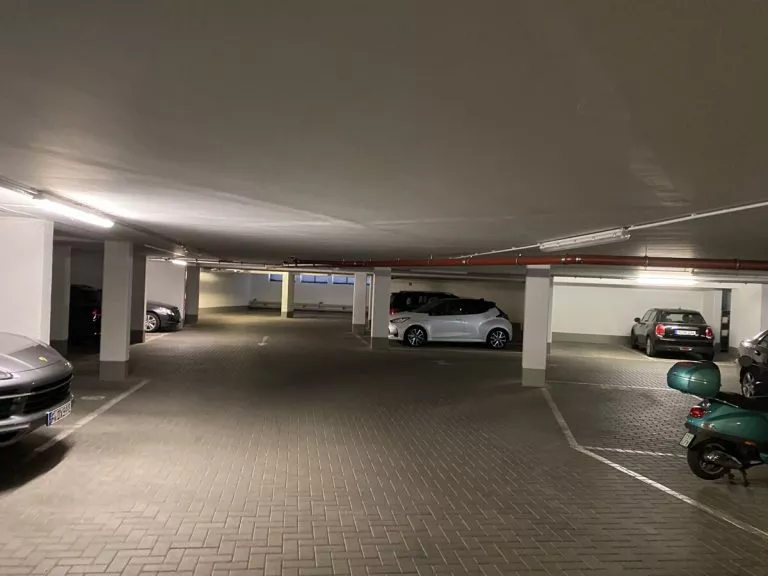 Immobilienangebot - Berlin - Alle - Tiefgaragenstellplatz in der Neue Grünstraße