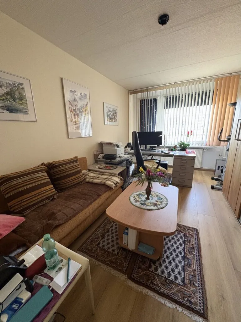 Immobilienangebot - Berlin - Alle - Kapitalanlage mit Potenzial – Großzügige 4-Zimmer-Wohnung in Citylage