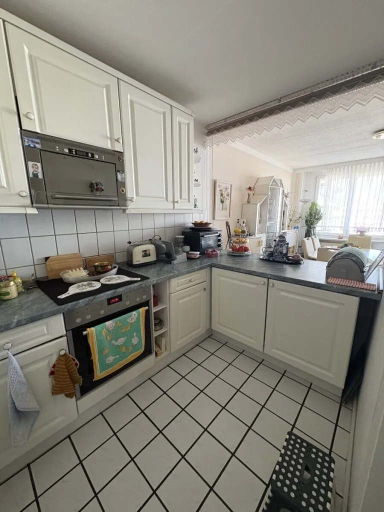 Immobilienangebot - Berlin - Alle - Kapitalanlage mit Potenzial – Großzügige 4-Zimmer-Wohnung in Citylage